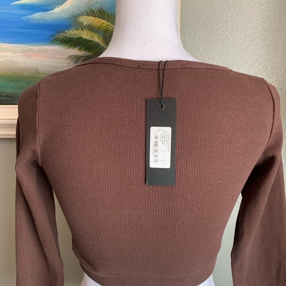 MOTEL ESMERA TOP DEEP MAHOGANY MODERN DAY LONG SLEEVE CROP TOP SIZE M - Picture 5 of 16